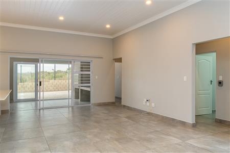 False - Townhouse For Sale in Island View, Mossel Bay, Western Cape - M126501