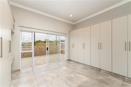 False - Townhouse For Sale in Island View, Mossel Bay, Western Cape - M126501