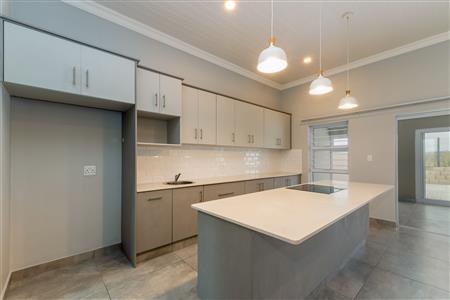 False - Townhouse For Sale in Island View, Mossel Bay, Western Cape - M126501