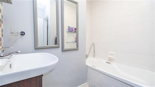 False - House Sold in Fourways, Sandton, Gauteng - M126517