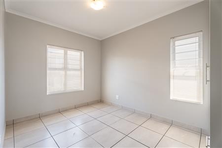 False - Townhouse Sold in Langeberg Ridge, Kraaifontein, Western Cape - M125735