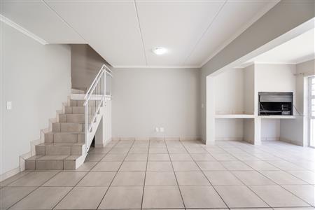 False - Townhouse Sold in Langeberg Ridge, Kraaifontein, Western Cape - M125735