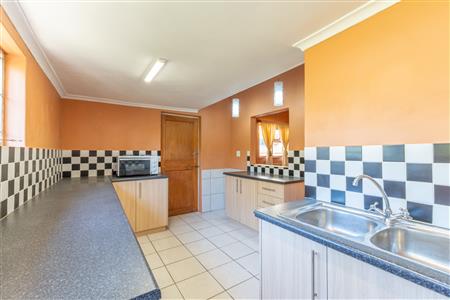 False - House For Sale in Goedehoop, Strand, Western Cape - M126521