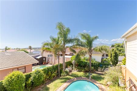 False - House For Sale in Goedehoop, Strand, Western Cape - M126521