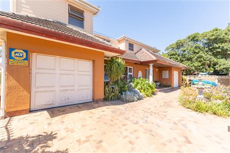 False - House For Sale in Goedehoop, Strand, Western Cape - M126521