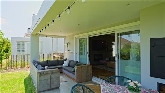 House Sold in Val de Vie Estate, Paarl, Western Cape - M126518