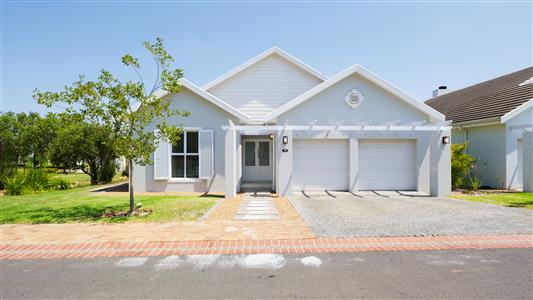 House Sold in Val de Vie Estate, Paarl, Western Cape - M126518