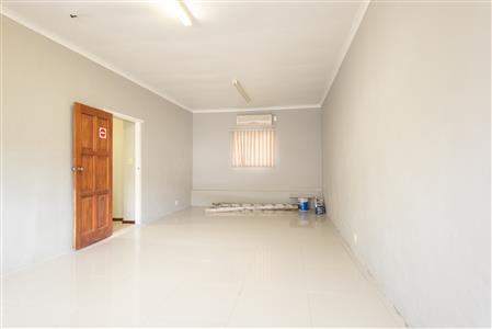 False - Office For Sale in Somerset East, Eastern Cape - M126530