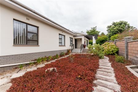 False - House For Sale in Grabouw, Western Cape - M126527