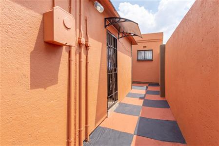 False - House To Rent in Jabavu, Soweto, Gauteng - M116790