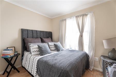 False - Apartment For Sale in Van Der Stel, Somerset West, Western Cape - M126537