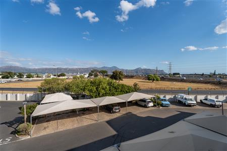 False - Apartment For Sale in Van Der Stel, Somerset West, Western Cape - M126537