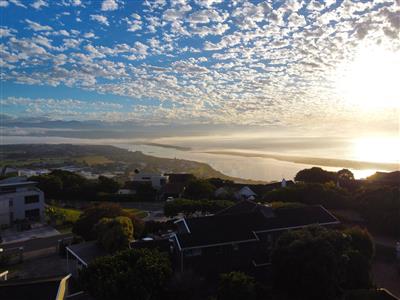 False - House For Sale in Bowtie, Plettenberg Bay, Western Cape - M126544