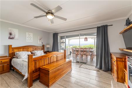 False - House For Sale in Bowtie, Plettenberg Bay, Western Cape - M126544