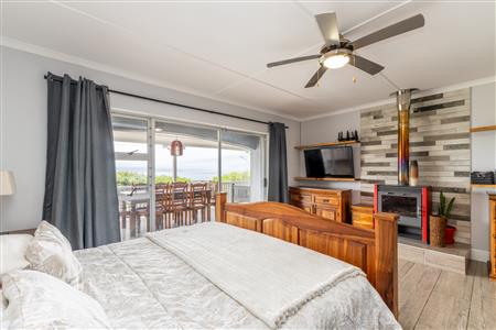 False - House For Sale in Bowtie, Plettenberg Bay, Western Cape - M126544