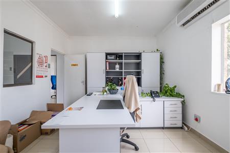 False - Office For Sale in Pietermaritzburg Central, Pietermaritzburg, KwaZulu Natal - M126541