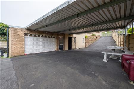 False - House For Sale in Havenside, Chatsworth, KwaZulu Natal - M126554