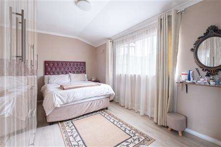 False - House For Sale in Havenside, Chatsworth, KwaZulu Natal - M126554