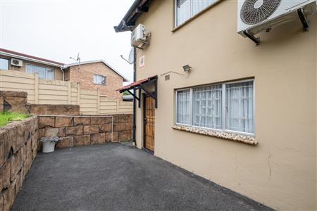 False - House For Sale in Havenside, Chatsworth, KwaZulu Natal - M126554
