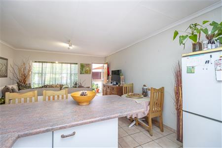 False - Townhouse Sold in Krugersdorp North, Krugersdorp, Gauteng - M126573