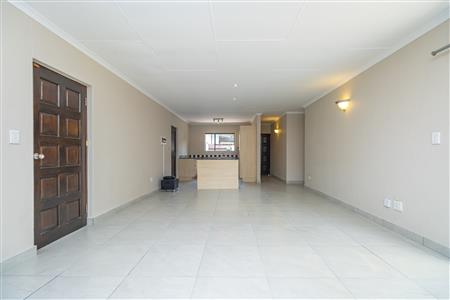House For Sale in Fourways, Sandton, Gauteng - M126569
