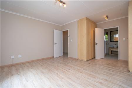 House For Sale in Fourways, Sandton, Gauteng - M126569