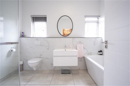 False - Apartment For Sale in Izinga, Umhlanga, KwaZulu Natal - M125381