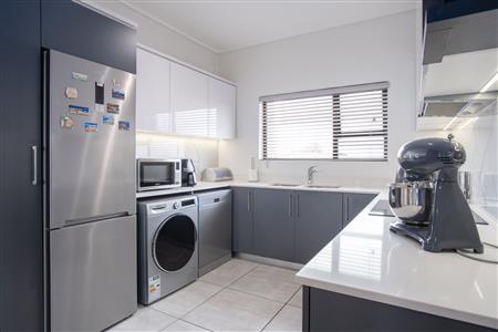 False - Apartment For Sale in Izinga, Umhlanga, KwaZulu Natal - M125381