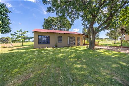 False - Farm For Sale in Muldersdrift, Krugersdorp, Gauteng - M126579