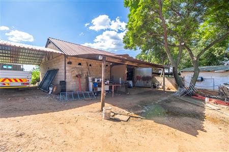 False - Farm For Sale in Muldersdrift, Krugersdorp, Gauteng - M126579
