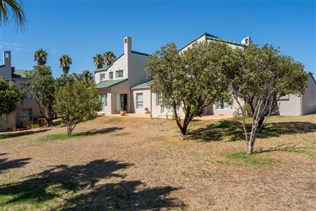 False - Apartment For Sale in Greenways Golf Estate, Strand, Western Cape - M126574