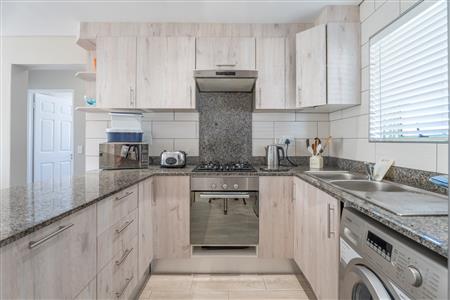 False - Apartment For Sale in Greenways Golf Estate, Strand, Western Cape - M126574