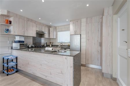 False - Apartment For Sale in Greenways Golf Estate, Strand, Western Cape - M126574