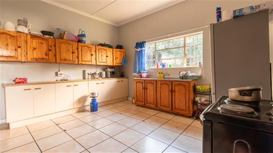 False - House For Sale in Somerset East, Eastern Cape - M126563