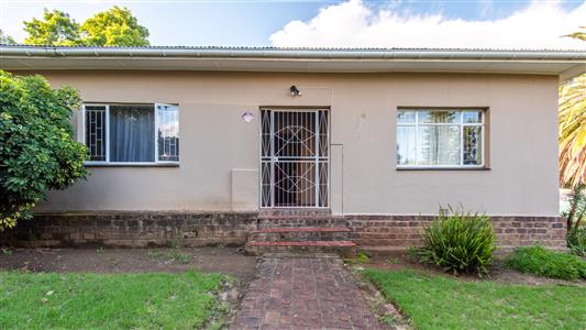 False - House For Sale in Somerset East, Eastern Cape - M126563