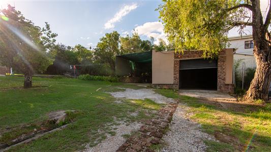 False - House For Sale in Somerset East, Eastern Cape - M126563