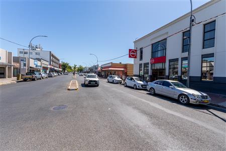 False - Retail For Sale in Wellington North, Wellington, Western Cape - M126590