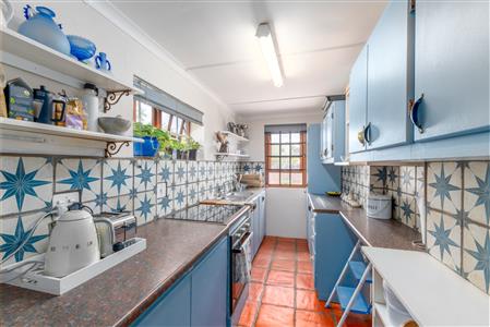 False - House For Sale in McGregor, Western Cape - M121229