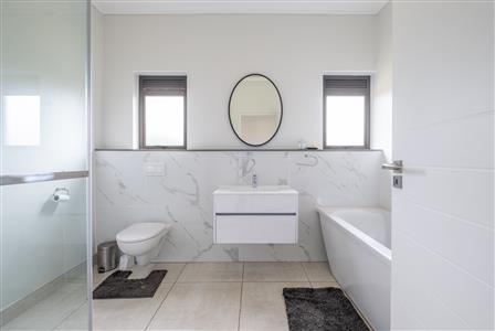 False - Apartment For Sale in Izinga Estate, Umhlanga, KwaZulu Natal - M126587
