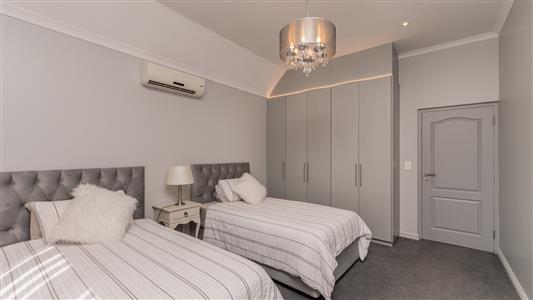 False - House Sold in Boschenmeer Golf & Country Estate, Paarl, Western Cape - M126583