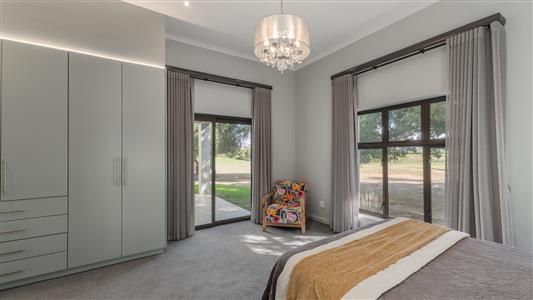 False - House Sold in Boschenmeer Golf & Country Estate, Paarl, Western Cape - M126583