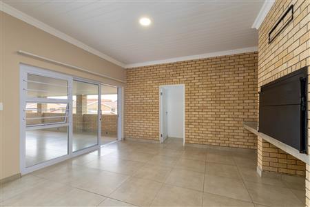 False - House For Sale in Menkenkop, Mossel Bay, Western Cape - M11959