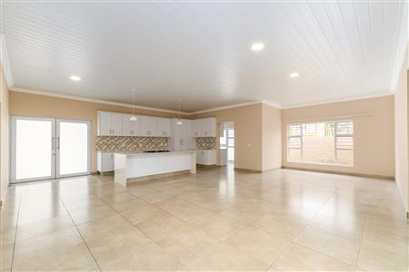 False - House For Sale in Menkenkop, Mossel Bay, Western Cape - M11959
