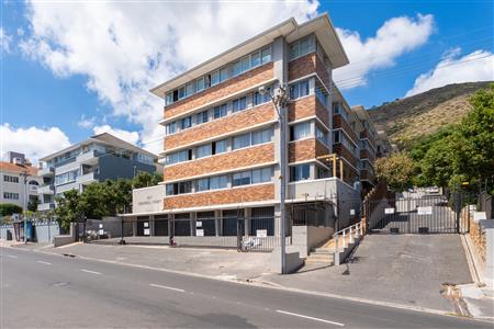 False - Apartment For Sale in Sea Point, Cape Town, Western Cape - M126594