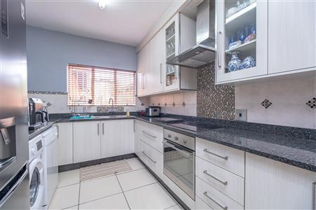 False - Townhouse Sold in Edelweiss, Springs, Gauteng - M126610