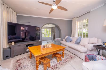 False - House For Sale in Fourways, Sandton, Gauteng - M126625