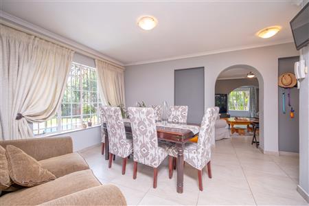 False - House For Sale in Fourways, Sandton, Gauteng - M126625