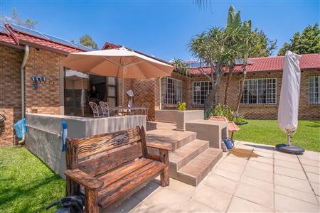 False - House For Sale in Fourways, Sandton, Gauteng - M126625