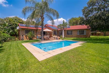 False - House For Sale in Fourways, Sandton, Gauteng - M126625