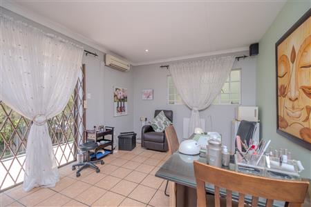 False - House For Sale in Fourways, Sandton, Gauteng - M126625